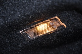 2011款迈腾1.8TSI豪华黑内饰版
