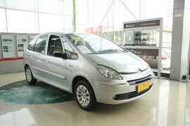 2008款毕加索2.0自动豪华型到店实拍