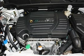 2015款铃木锋驭1.6L CVT两驱精英型