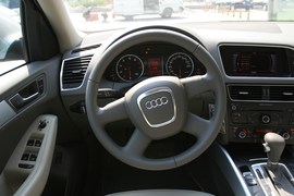 奥迪Q5 2.0技术型