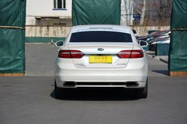 2015款福特金牛座2.0L GTDi至尊型