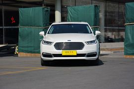 2015款福特金牛座2.0L GTDi至尊型