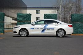 2015款福特金牛座2.0L GTDi至尊型