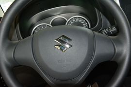 2015款铃木吉姆尼1.3 MT JLX