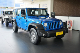 2015款Jeep牧马人四门版3.6L 罗宾汉 舒享版