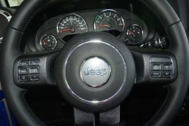 2015款Jeep牧马人四门版3.6L 罗宾汉 舒享版