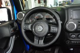 2015款Jeep牧马人四门版3.6L 罗宾汉 舒享版