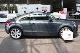 奥迪TT 2.0TFSI