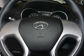 2015款现代ix35 2.0L自动两驱舒适型 国V