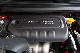 2016款Jeep自由光2.4L全能版