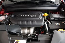 2016款Jeep自由光2.4L全能版