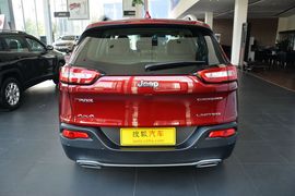 2016款Jeep自由光2.4L全能版