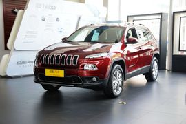 2016款Jeep自由光2.4L全能版