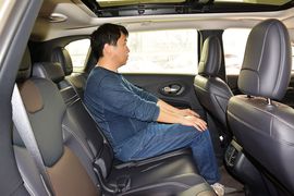 2016款Jeep自由光2.4L全能版