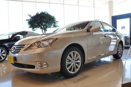 2010款雷克萨斯ES350典雅版