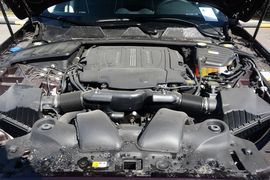2016款捷豹XJL 3.0T四驱全景商务版