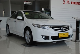 2009款东风本田思铂睿2.4尊贵导航