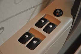 车门内部控制面板