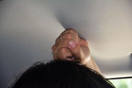 后排头部空间