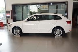 2015款大众朗行1.6L手动舒适型