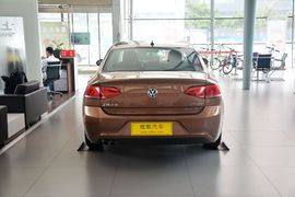 2015款大众凌渡230TSI DSG风尚版