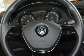2015款大众凌渡230TSI DSG风尚版