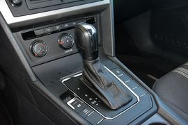 2015款大众凌渡230TSI DSG风尚版