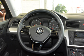 2015款大众凌渡230TSI DSG风尚版