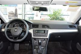 2015款大众凌渡230TSI DSG风尚版