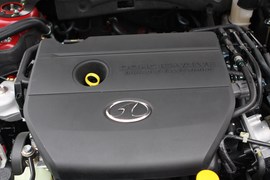 2010款奔腾2.0L手自一体豪华型到店实拍