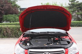 2010款奔腾2.0L手自一体豪华型到店实拍