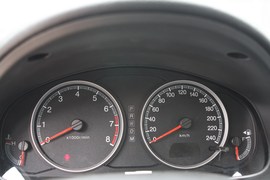 2010款奔腾2.0L手自一体豪华型到店实拍