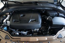 2017款沃尔沃XC60 2.0T T5 AWD智远版