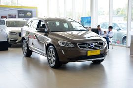 2017款沃尔沃XC60 2.0T T5 AWD智远版