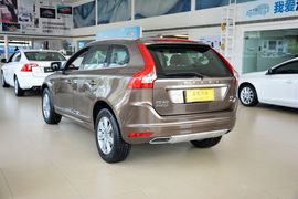 2017款沃尔沃XC60 2.0T T5 AWD智远版