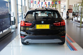 2016款宝马X1 sDrive18Li时尚型