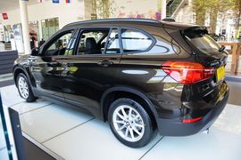 2016款宝马X1 sDrive18Li时尚型