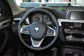 2016款宝马X1 sDrive18Li时尚型