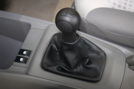 2010款赛欧三厢1.2手动理想版