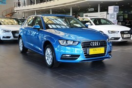 2016款奥迪A3 Sportback 35TFSI自动进取型