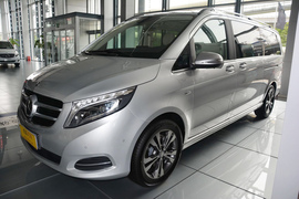 2016款奔驰V260L尊贵加长版