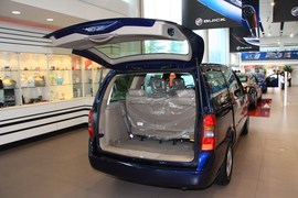 2008款别克GL8 2.5舒适版