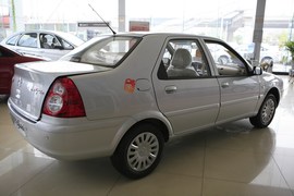 2010款爱丽舍三厢1.6手动科技型