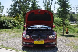 2011款宝马330i敞篷版