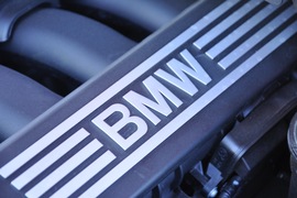 2011款宝马330i敞篷版