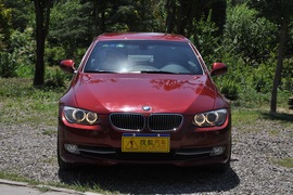 2011款宝马330i敞篷版