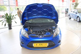 2009款福特嘉年华 1.5L自动时尚型