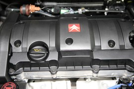 2009款世嘉三厢1.6L手动时尚型