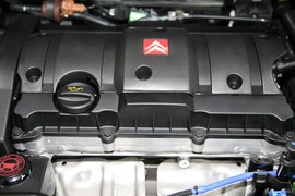 2009款世嘉三厢1.6L手动时尚型