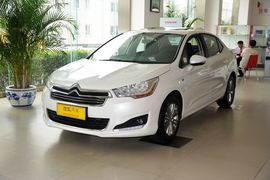 2015款雪铁龙C4L 1.8L自动领先版